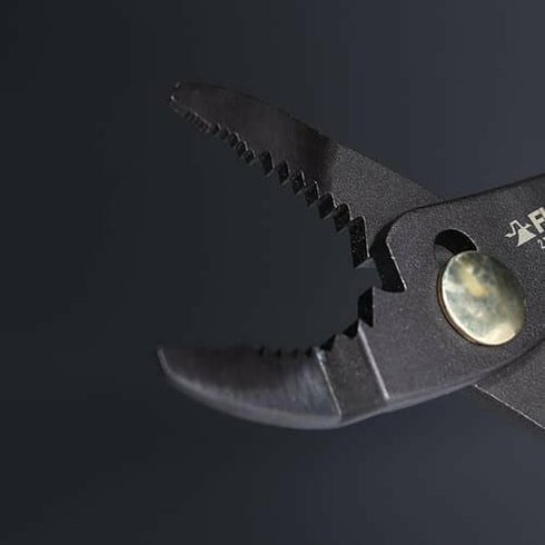 富士箭Fujiya黑金210-190-BG薄咀曲頭鯉魚鉗