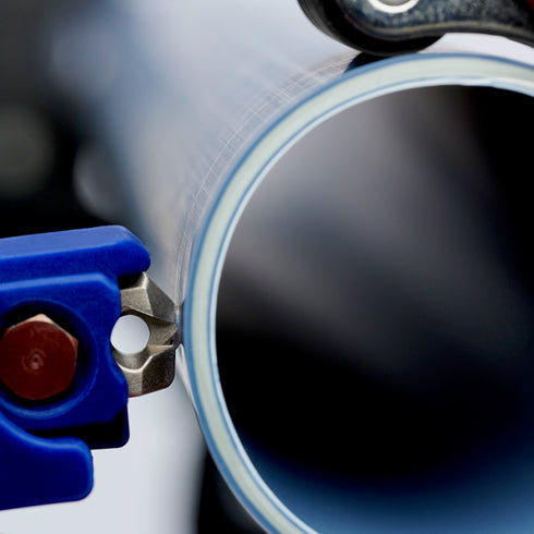 凱尼派克Knipex 90 23 01 BK 8"膠喉拮打