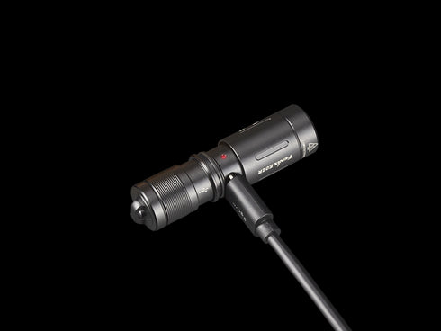 Fenix E02R充電迷你匙扣電筒