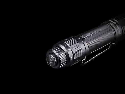 Fenix PD36 TAC純機械戰術電筒